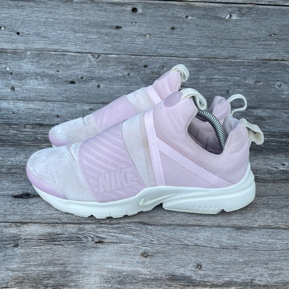 Nike Shoes | Nike Presto Fly Light Pink Velour Sneakers | Color: Pink | Size: 8.5 | Nanrangel's Closet